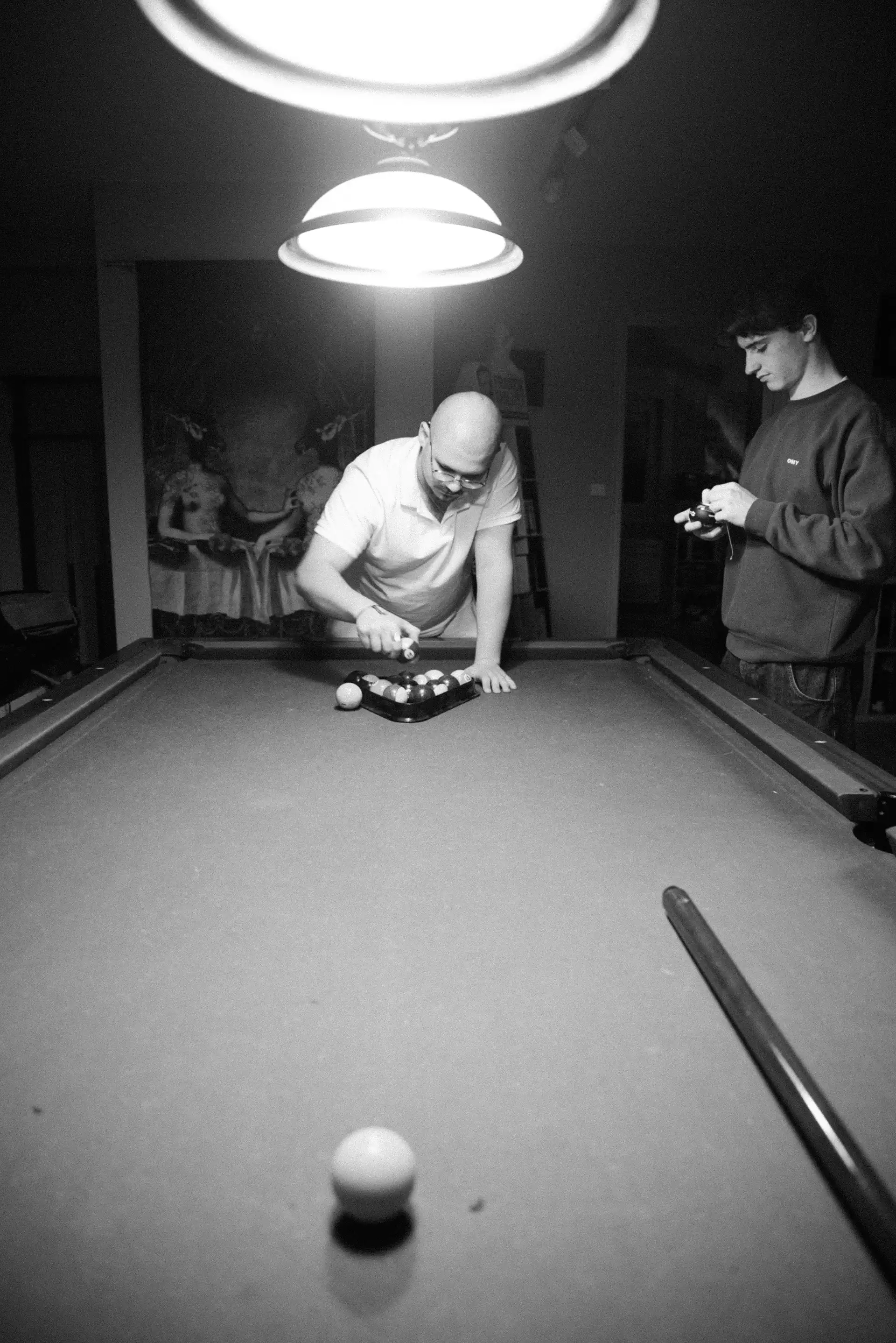 Tirage fine art N&B — Scène de billard