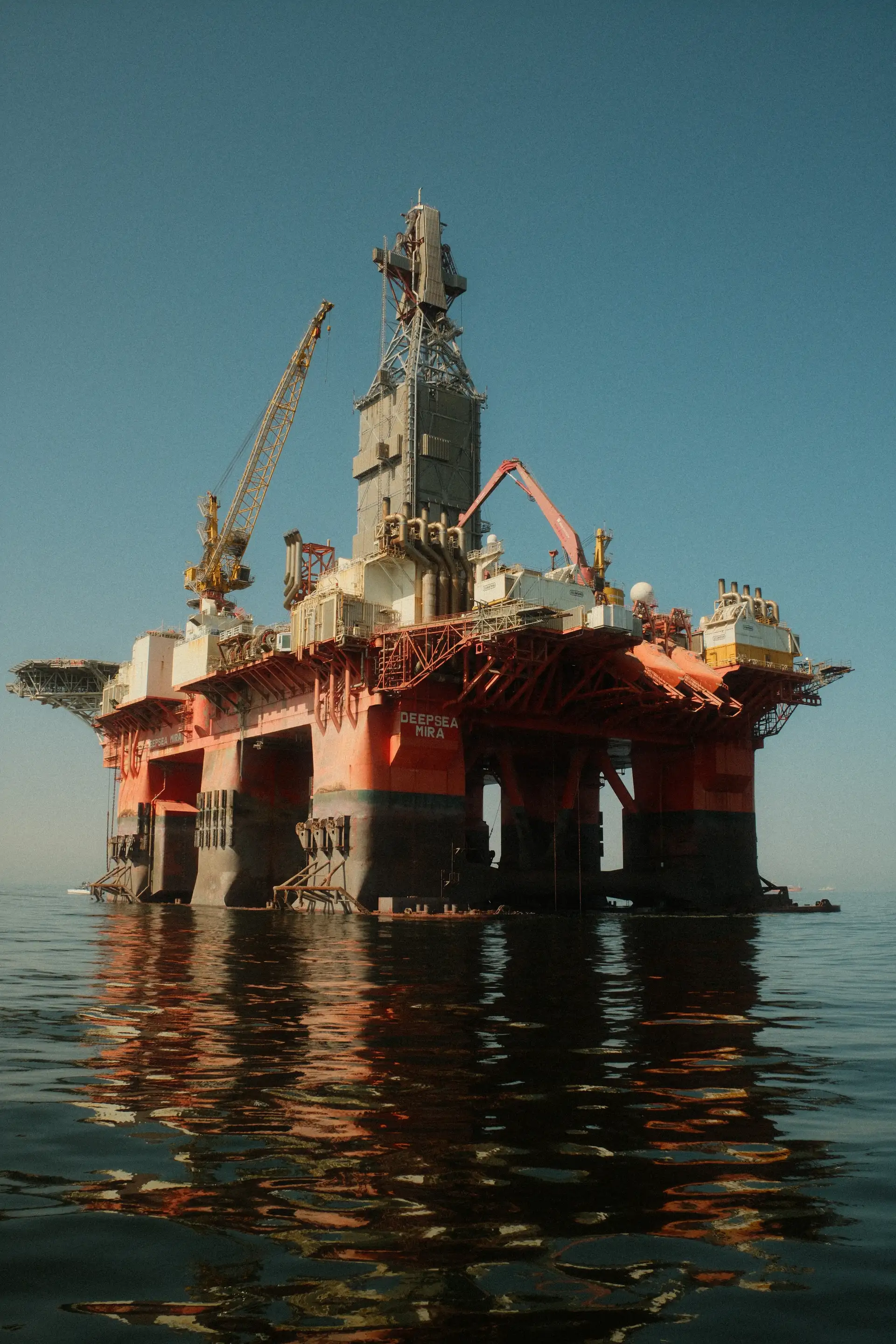 Plateforme petrolière au large