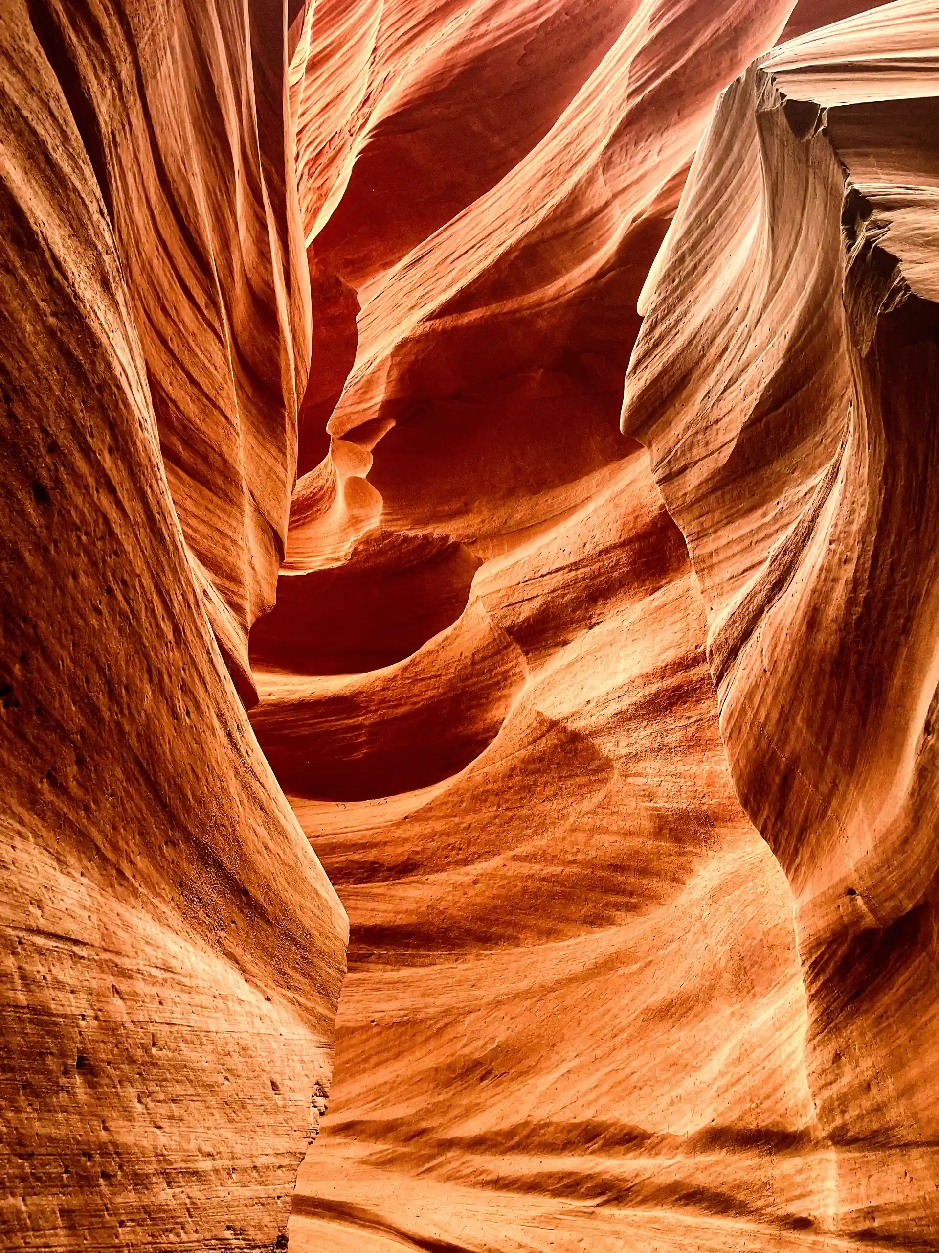 Volutes de grès sculptées dans Antelope Canyon